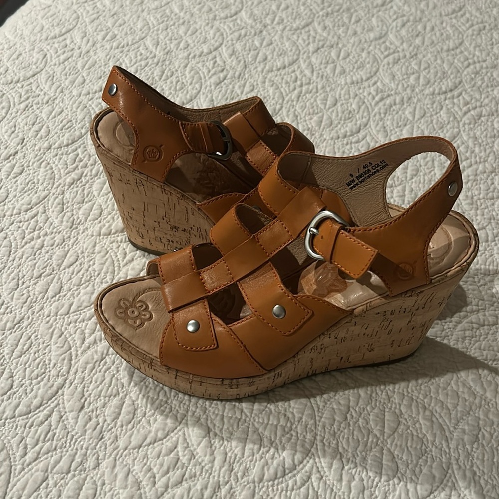 Born sandals never worn